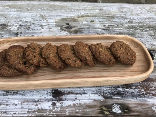 Oat and raisin cookies